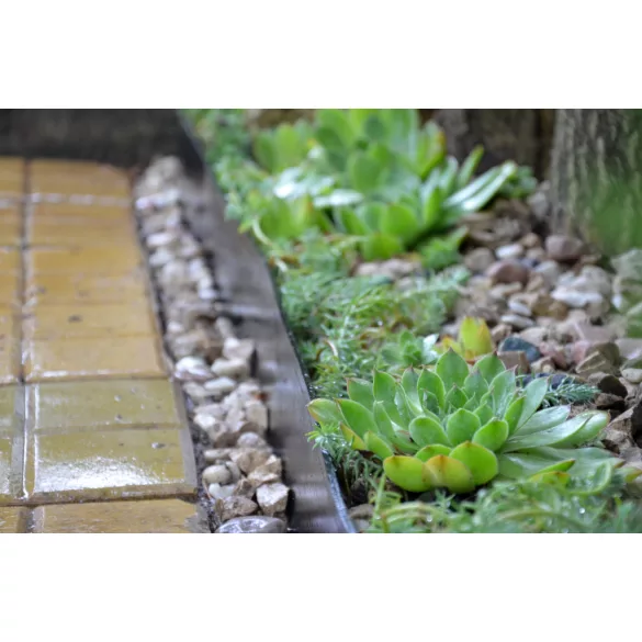 Újrahasznosított gumi ágyásszegély - 0,13 x 5m x 3,8mm, fekete