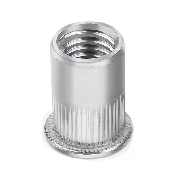 SB szegecsanya M4x10 peremes rovátkolt horganyzott (2 mm-ig)