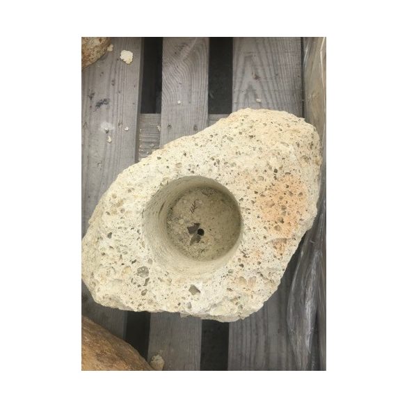 Sziklakerti kő - virágtartó - 1 lyukas, virágszikla