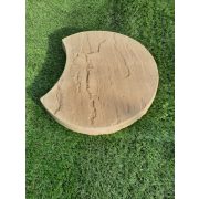 Félhold kerti tipegő - homok